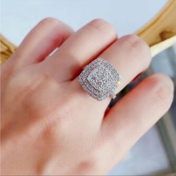 New Women’s 925 Silver Beautiful Luxury Diamond Ring - Picture 4 of 8